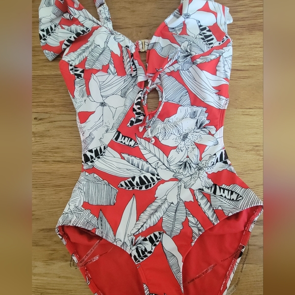 Rachel Roy cut out swimsuit - Picture 4 of 6